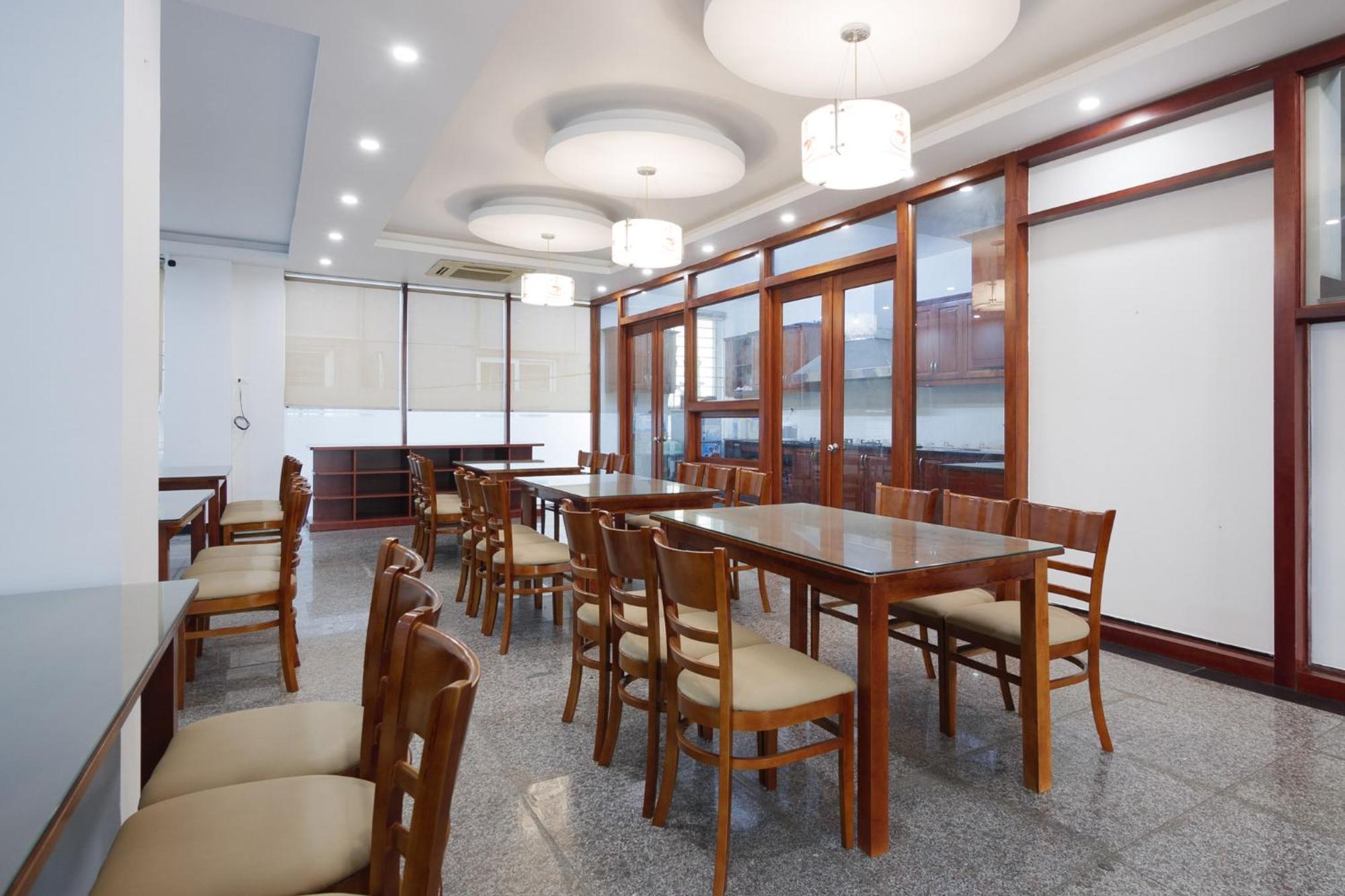 Ngan Ha Hotel Long Bien Hanoi Exterior photo